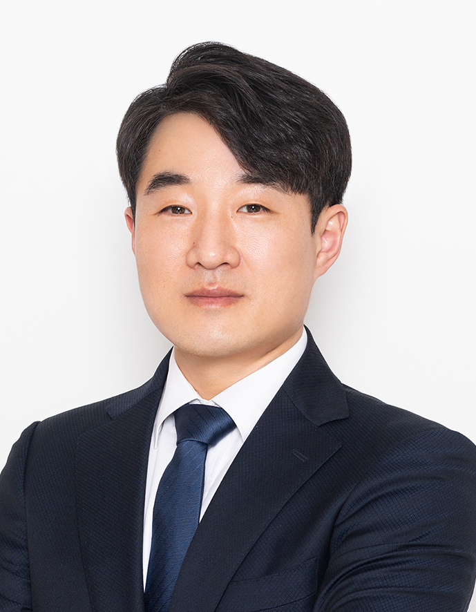 Seunghyun Lee